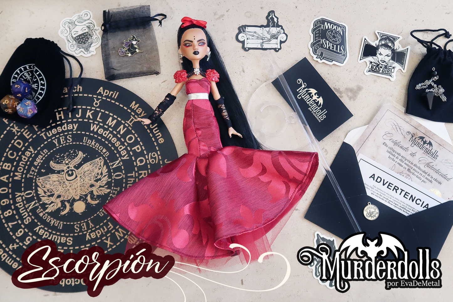 ESCORPIÓN DELUXE DOLL